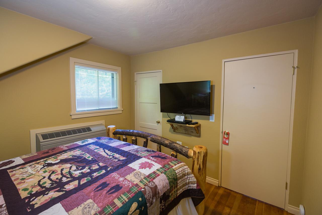 Morrisons Rogue River Lodge Merlin Ngoại thất bức ảnh