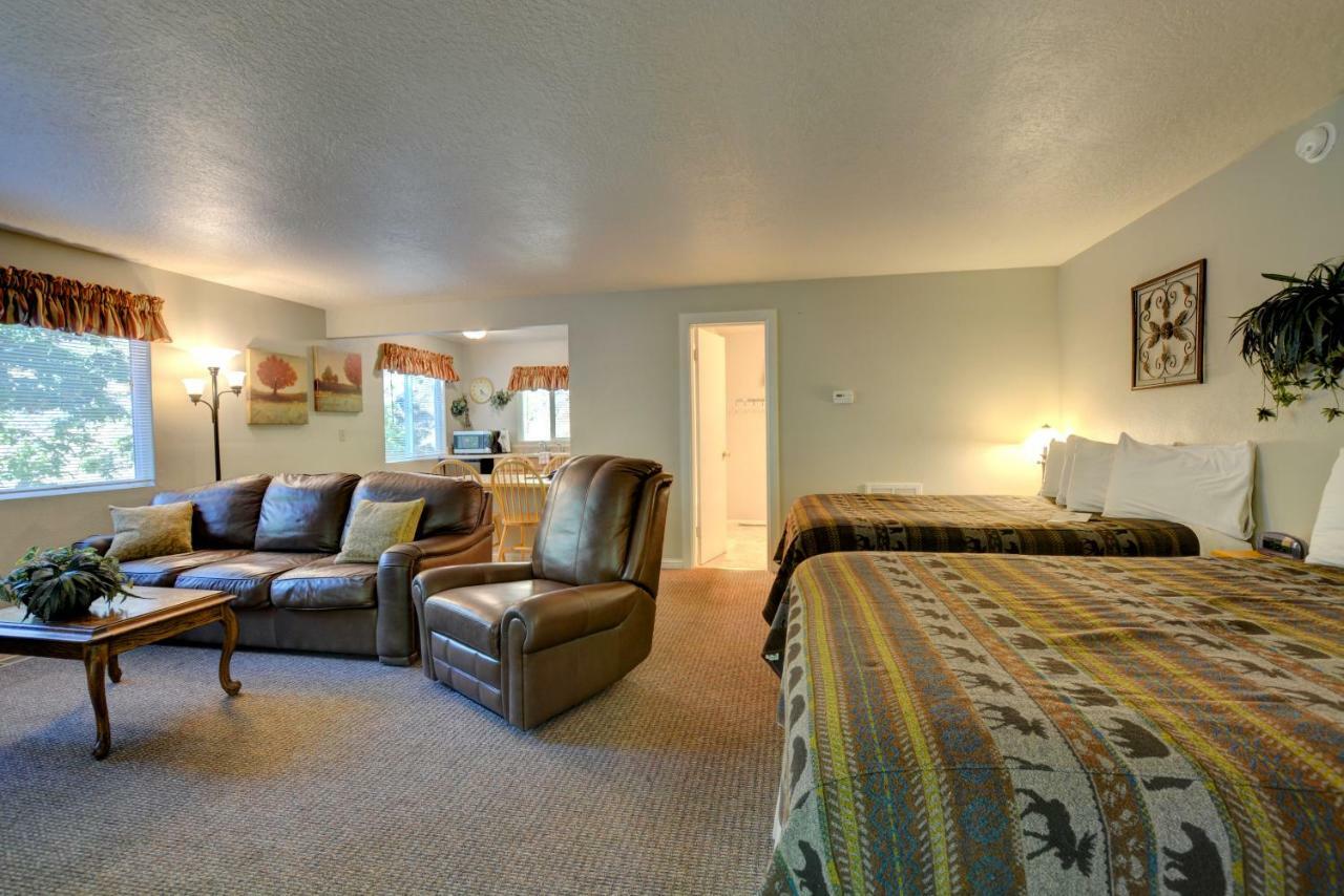 Morrisons Rogue River Lodge Merlin Ngoại thất bức ảnh