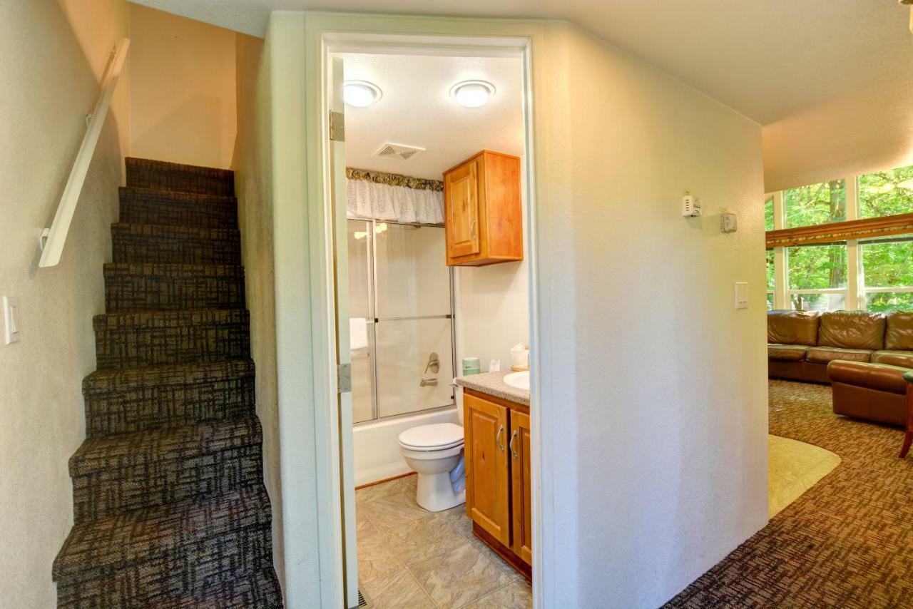Morrisons Rogue River Lodge Merlin Ngoại thất bức ảnh