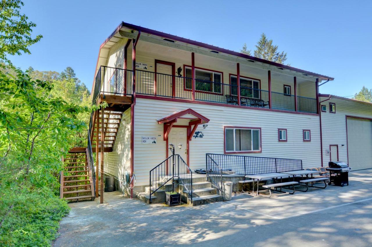 Morrisons Rogue River Lodge Merlin Ngoại thất bức ảnh